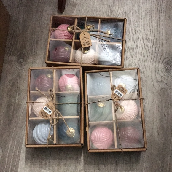 Hallmark Asst Colors Glass Christmas Ball Ornaments Set of 6 ~ New in Box - Picture 3 of 6